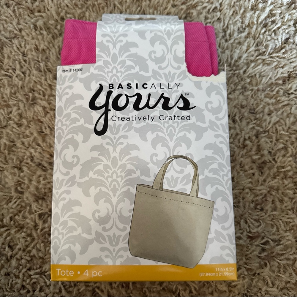 Crafting tote bags